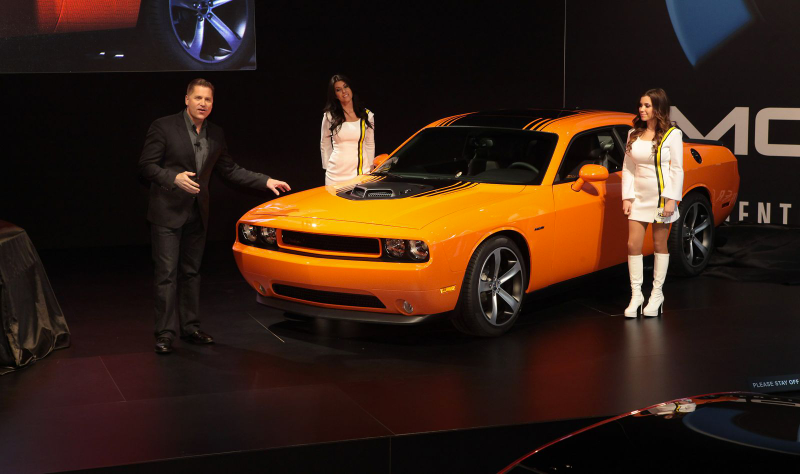 Illustration for article titled Hemi® 'Shaker' Returns – 2014 Challenger R/T And Mopar ’14 Challenger Models Deliver Power, Performance And Heritage